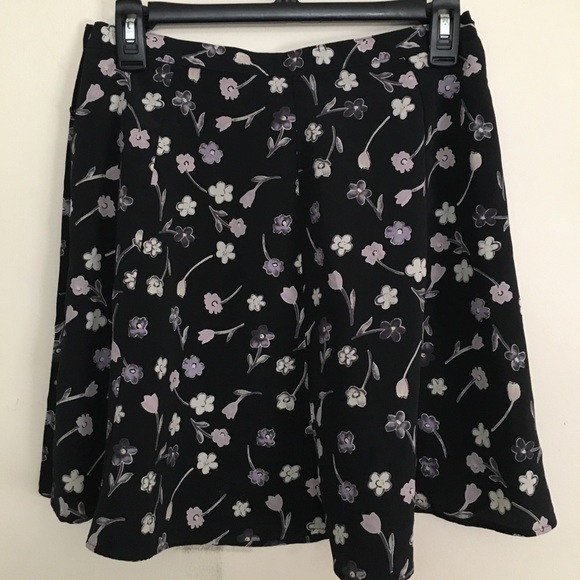 Gothy black floral Wednesday Addams vibes skirt - Picture 1 of 4